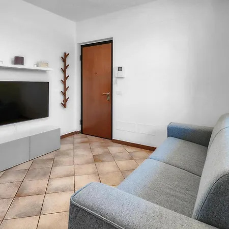 2 Bedroom Amazing In Apartamento *